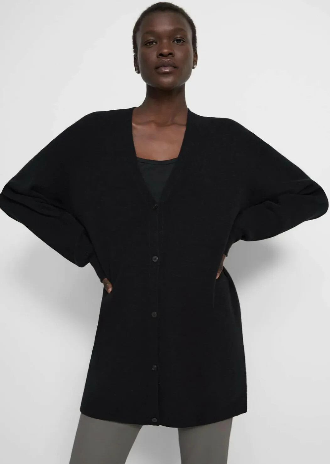 Pre-owned Theory $415  Szm Long Lenght Side Slits Cardigan Cashmere Sweater Black