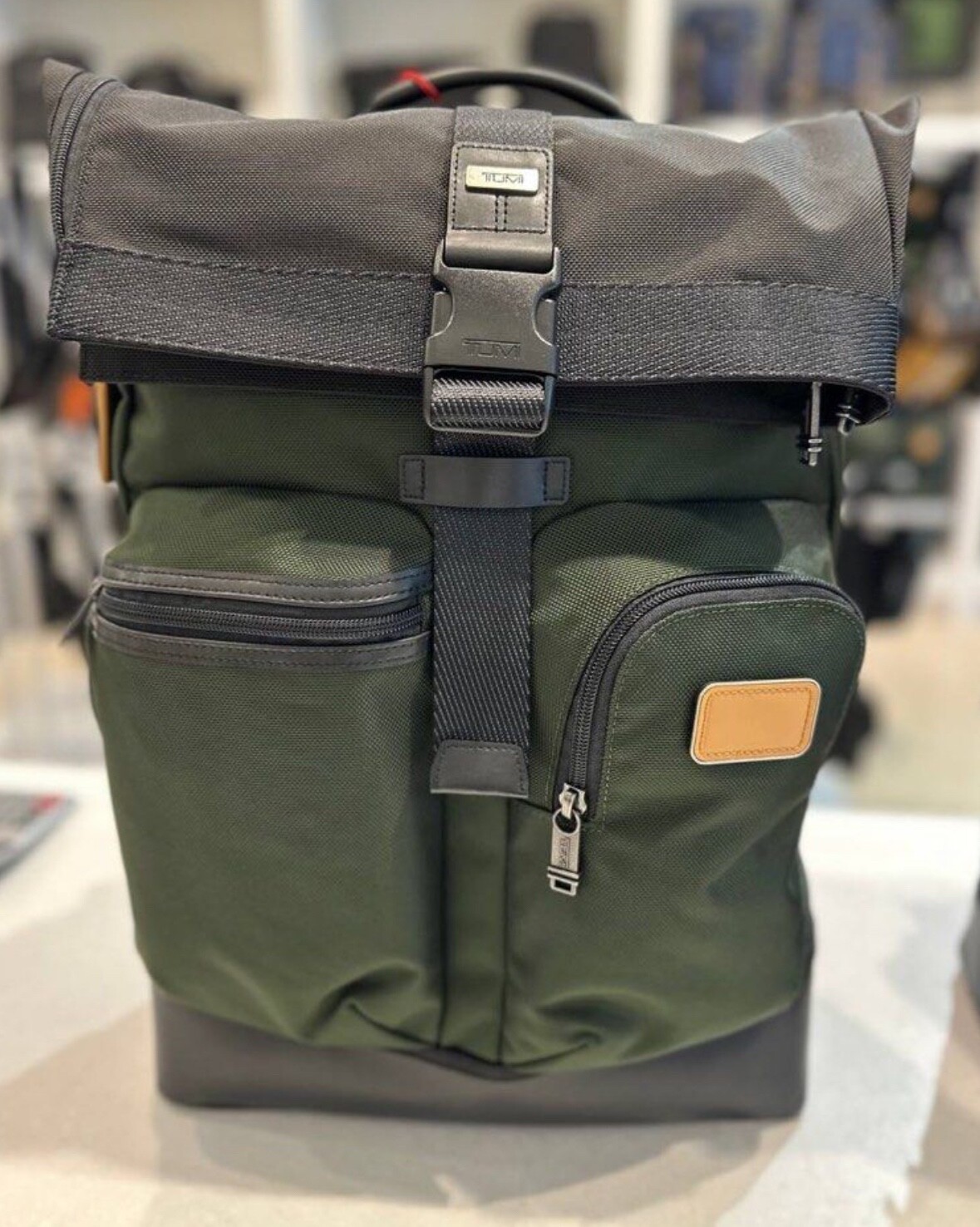 TUMI トラベルクロック　レア TUMI トラベルクロック レア Amazon | [トゥミ] トラベルケース
