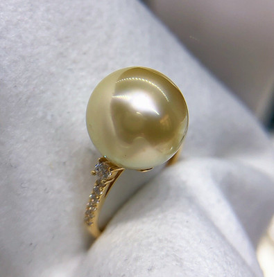 11.8mm South Sea Golden Pearl Ring Bright Sunny Gold Color 18k Yellow Gold