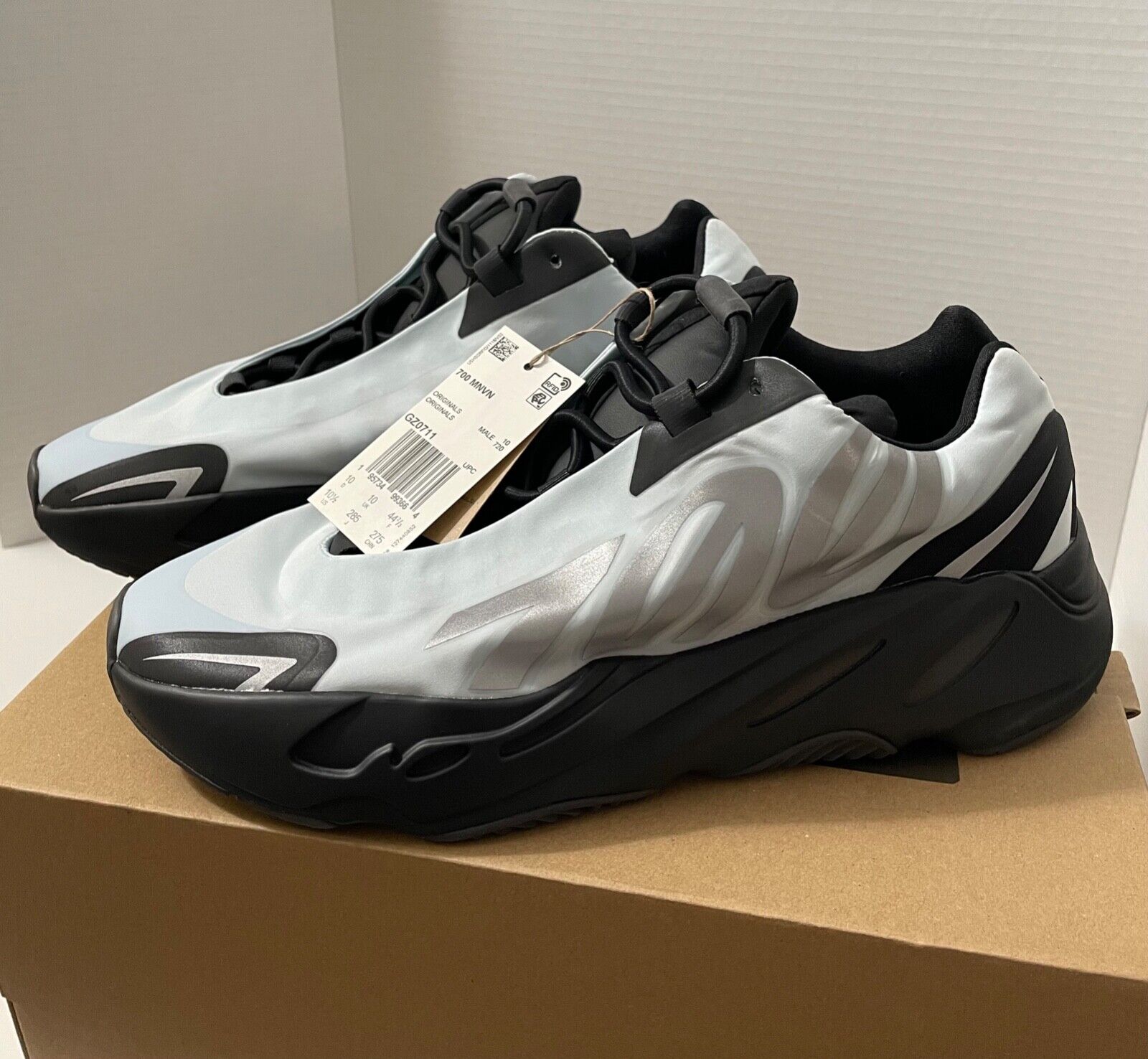 Brand New Adidas Yeezy Boost 700 MNVN Blue Tint GZ0711 Size Brand New Adidas Yeezy Boost 700 MNVN Blue Tint GZ0711 Size