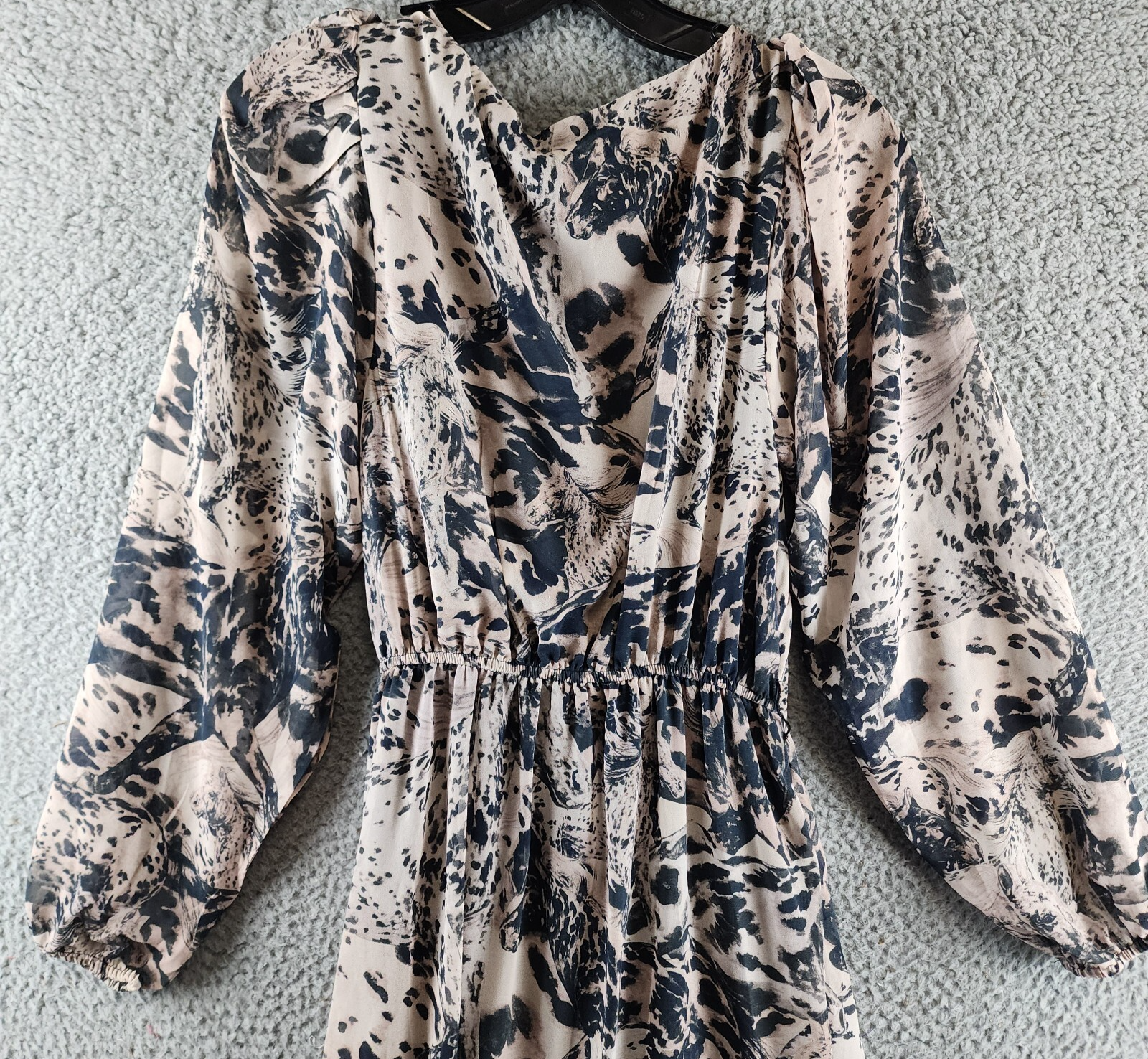 Avec Les Filles Tiered Printed Maxi Dress Women's 2 Wild Horses Square Neck L/S - Picture 15 of 16