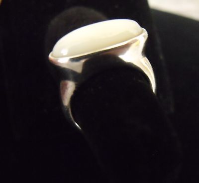 CUTE VINTAGE STERLING SILVER MOP MOTHER OF PEARL RING SIZE 5.5