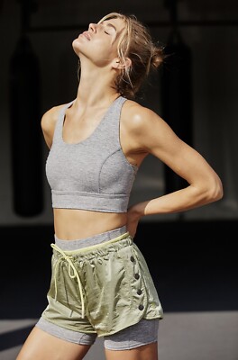 

Free People Movement Короткие опаловые короткие с защелками по бокам Водостойкий Зеленый  NWT, Opal Shorty