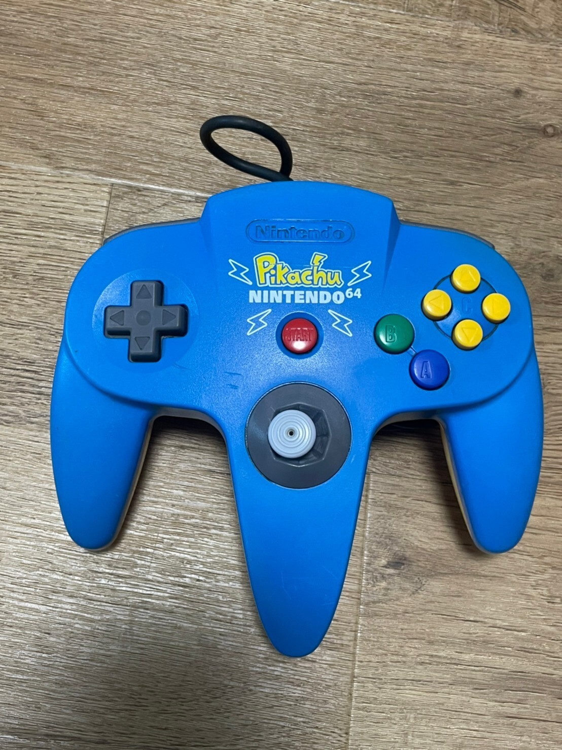 ピカチュウN64コントローラ ブルー N64 cm3dmju Nintendo 64 N64 Original controller Pikachu Blue / Yellow
