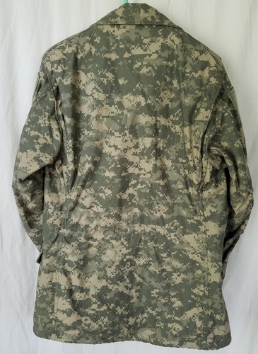 US Military Issue Cold Weather Field Coat Universal Pattern Size Small Regular