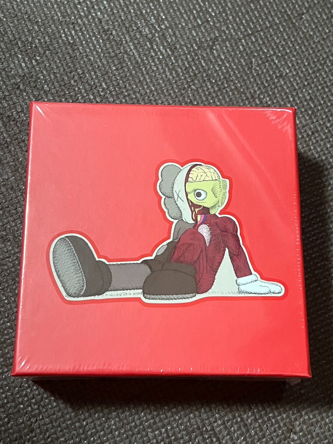 Kaws Tokyo first puzzle カウズ　パズル KAWS Tokyo First Piranhas When You're Sleeping Jigsaw Puzzle