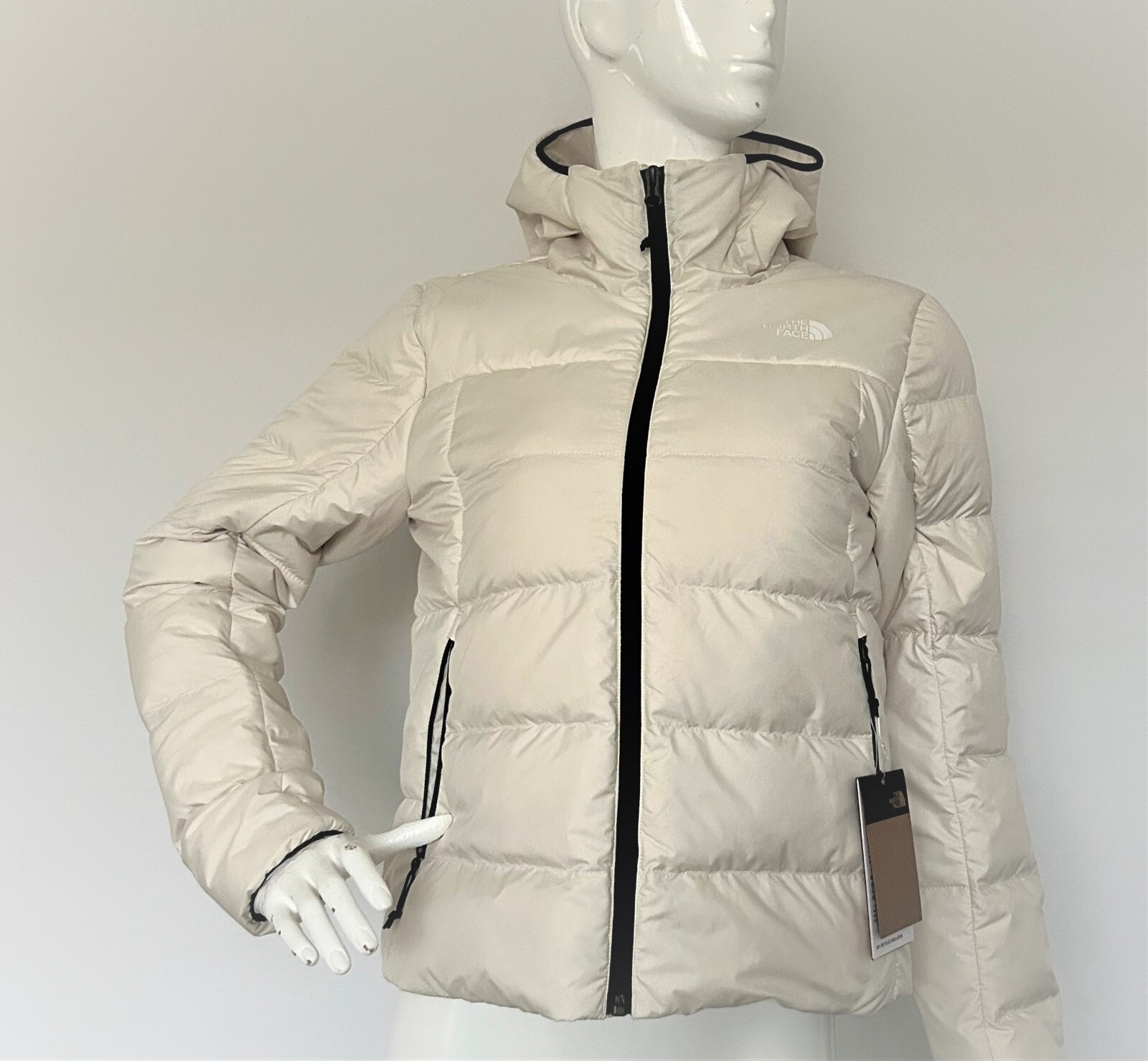 ЖЕНСКАЯ УТЕПЛЕННАЯ КУРТКА THE NORTH FACE ИЗ ГУСИНОГО ПУХА VALLECITO БЕЛОГО ЦВЕТА, размер S, XL