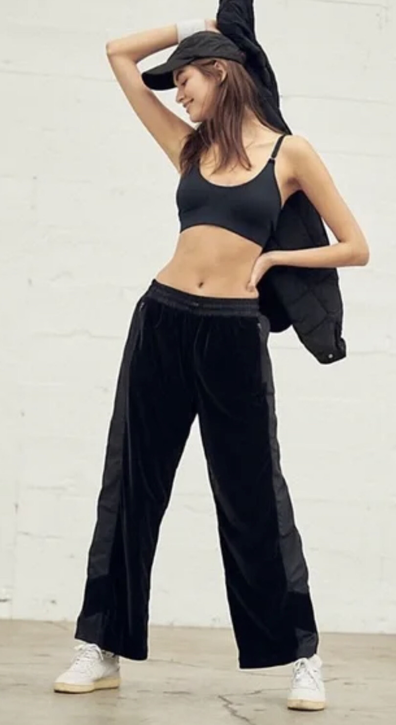 

Брюки Free People Movement Morning To Midnight, велюровые с вставками, черные, , NWT, Black