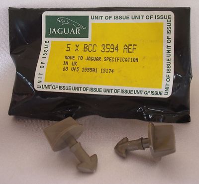 2 JAGUAR XJS 92  BATTERY PANEL TURNBUCKLE STUD BCC3594AEF 