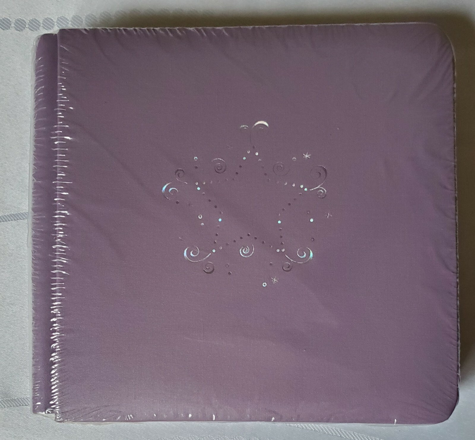 Creative Memories 7x7 Lilac Star Scrapbook Album Strap Hinge 12 pages Sealed NEW