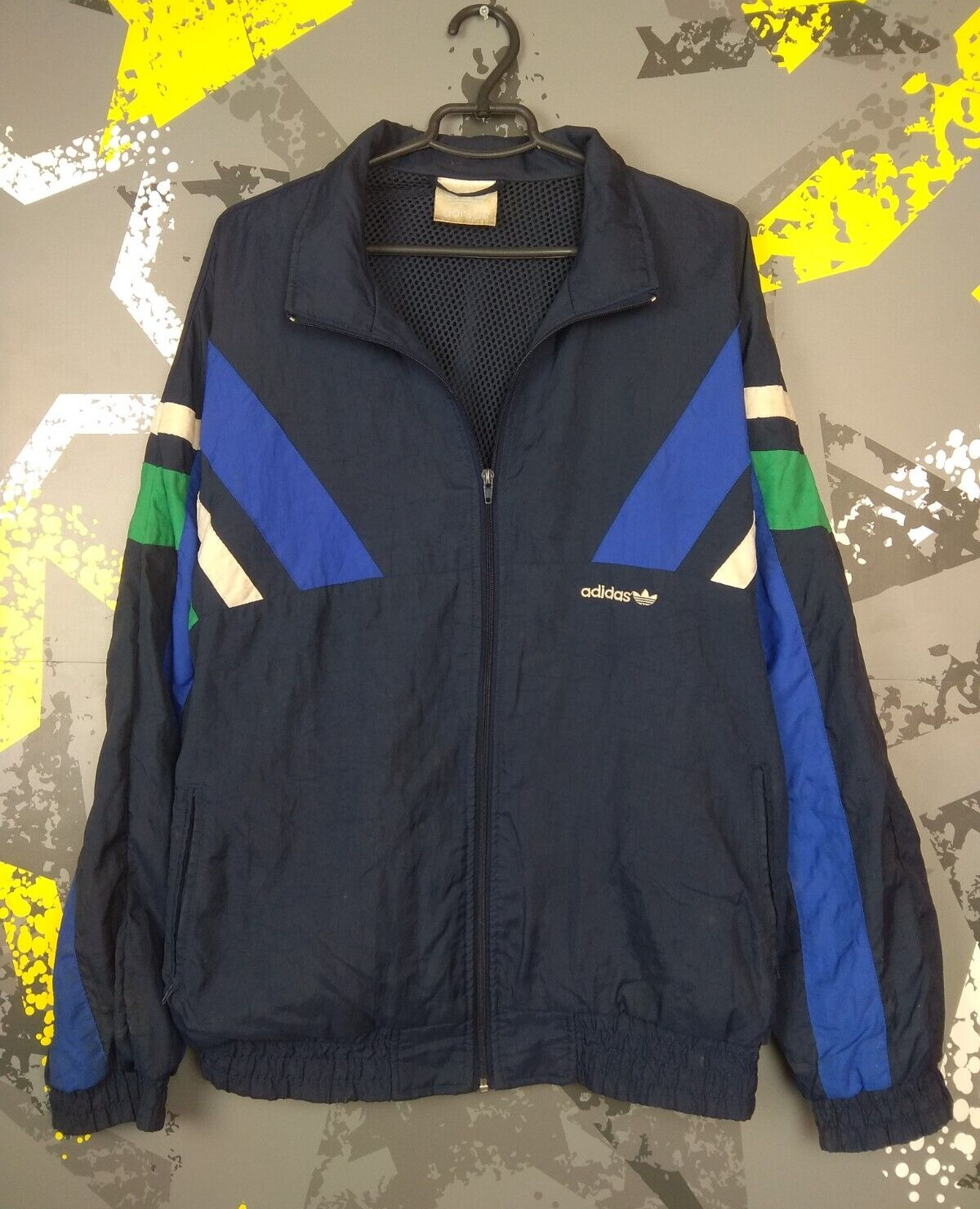 adidas ナイロンジャケット AM adidas ナイロンジャケット プレミアム トラックトップ