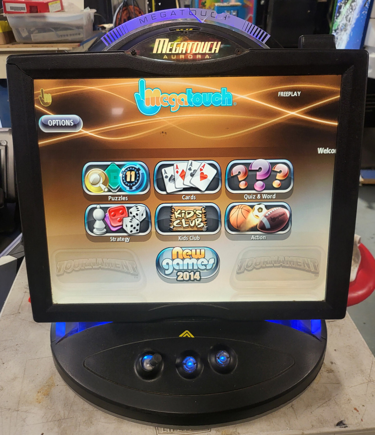 Merit Megatouch AURORA Ion 2014 Multi Game Arcade Game Touchscreen
