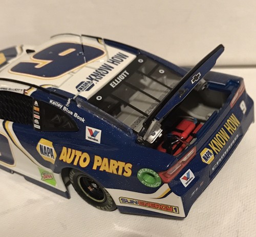 2018 Chase Elliott 1/24 NAPA Camaro Liquid Color RCCA ELITE DIN # 0001 Rare Look