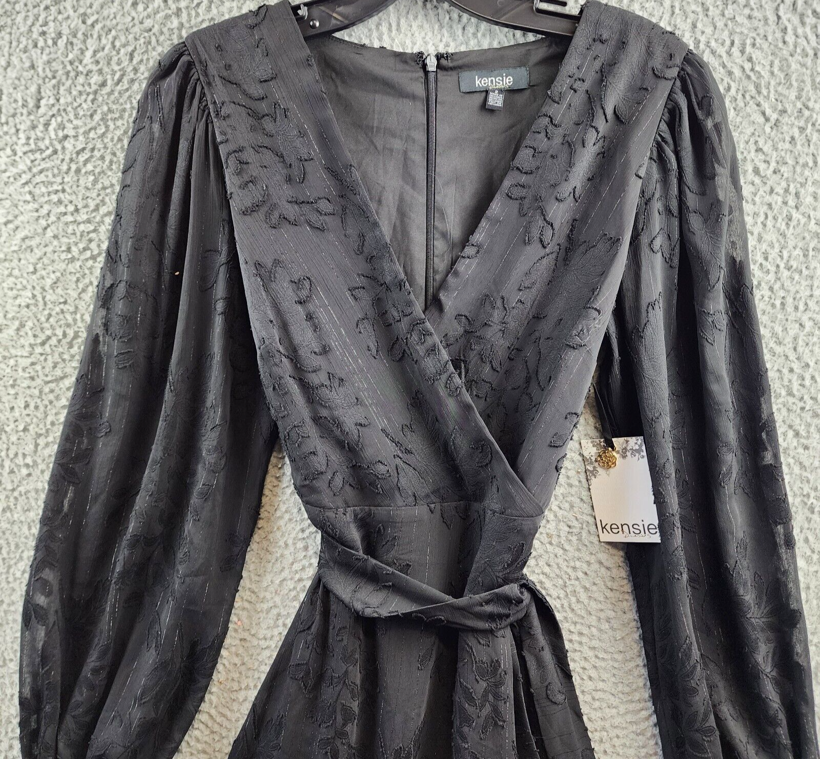 kensie V-Neck Chiffon Fit&Flare Dress Women's 2 Black Tie Waist Back Zip Closure - Picture 3 of 16