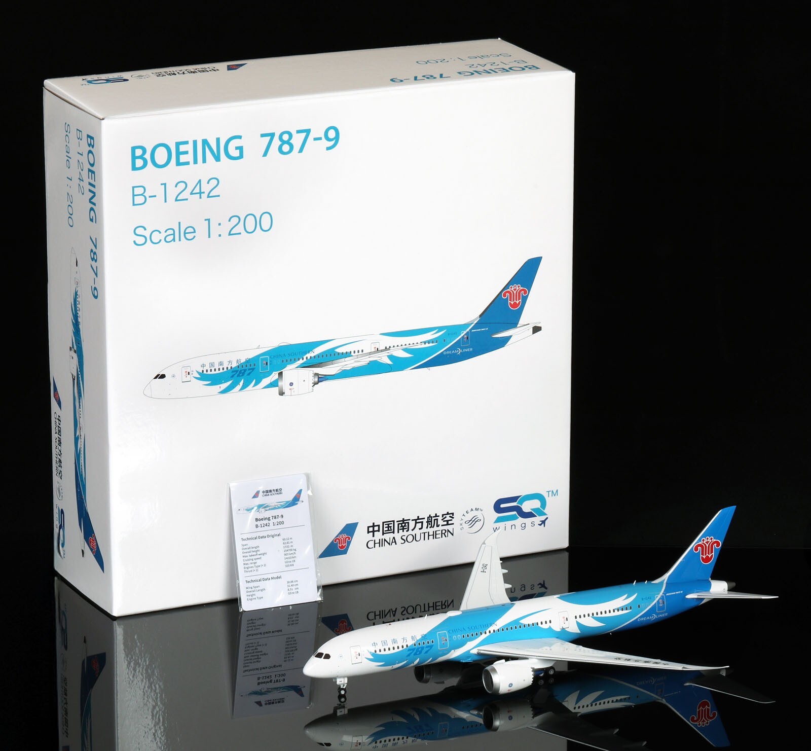 SQ Wings 1:200 CHINA SOUTHERN Boeing B787-9 Diecast Aircraft