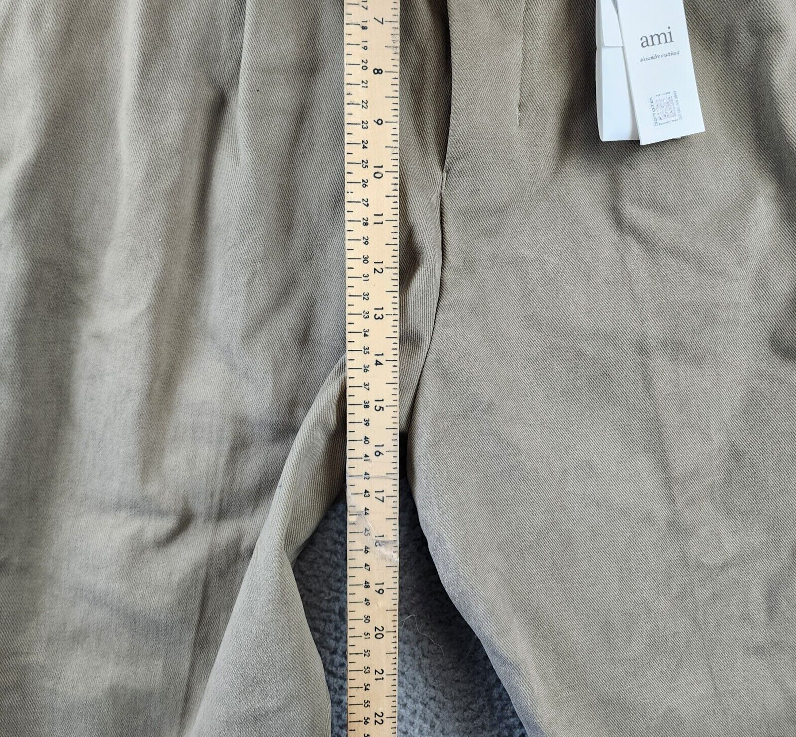 AMI Alexandre Mattiussi Corduroy Carrot Pants Men's M Taupe AMI Alexandre Mattiussi Corduroy Carrot Pants Men's M Taupe