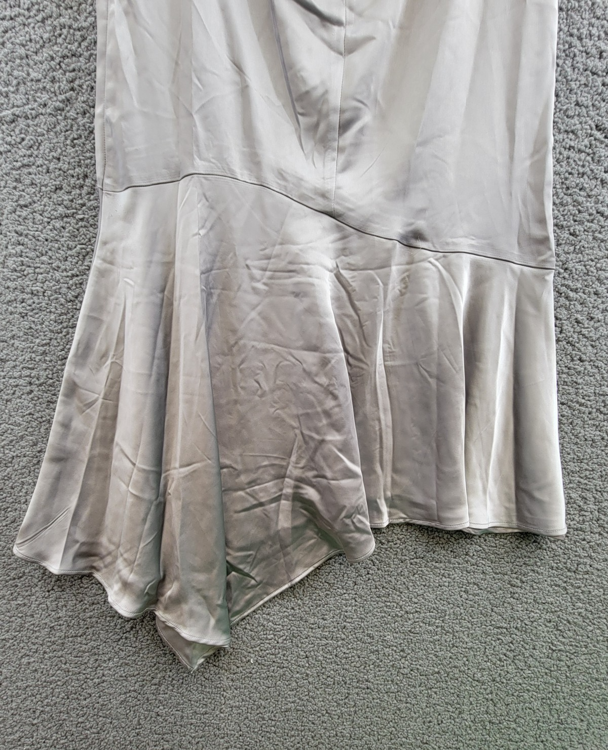 Steve Madden Lucille Satin Asymmetrical Hem Midi Skirt Women's XS Ash Grey - Picture 12 of 16