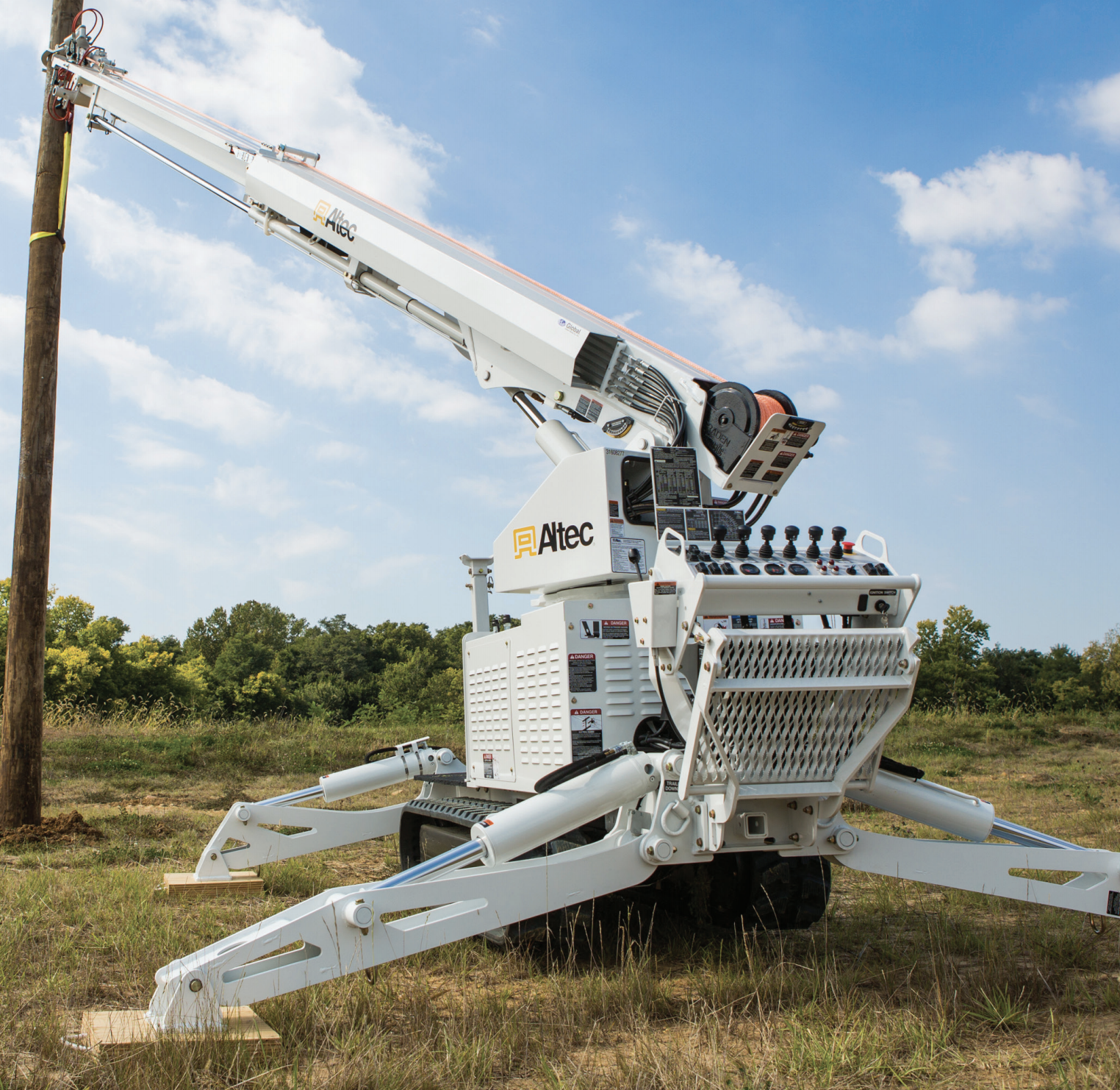 '06 Hinowa PT3000 Crawler Back Yard Digger Derrick Crane Bucket SEE VIDEO!