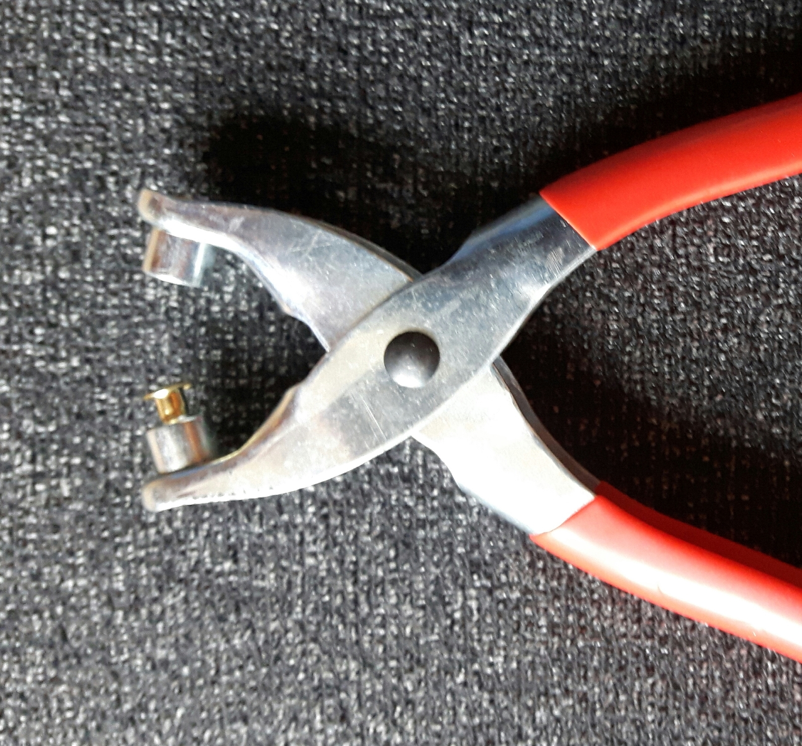 EYELET PLIERS PUNCH HOLE MAKER TOOL KIT SET WITH FREE 100 BRASS EYELET