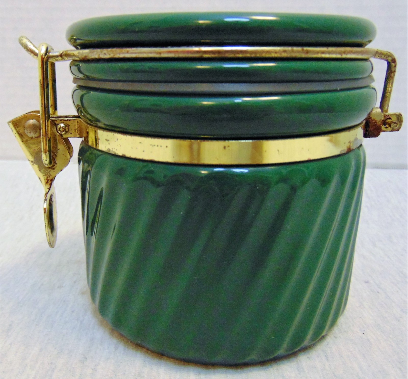 Green Ceramic Pressure Lid Jar Canister