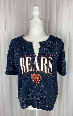 Wear by Erin Andrews Sz M Blue Chicago Bears Short Sleeve Split Neck Cropped Tee