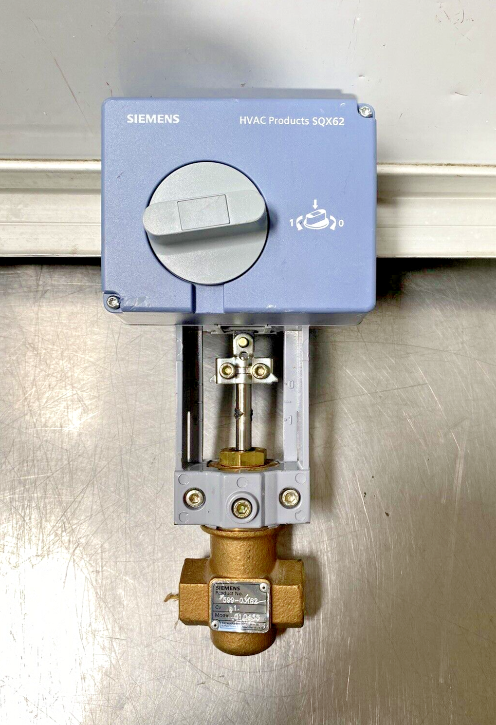 SIEMENS SQX62U HVAC Product Electromotoric Actuator, 700 N, 20 mm, 24VAC SIEMENS SQX62U HVAC Product Electromotoric Actuator, 700 N, 20 mm, 24VAC