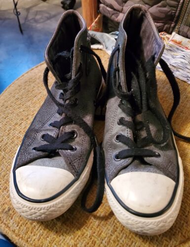 Women's 7.5 Converse Chuck Taylor All Star GREY Studded Women's 7.5 Converse Chuck Taylor All Star GREY Studded