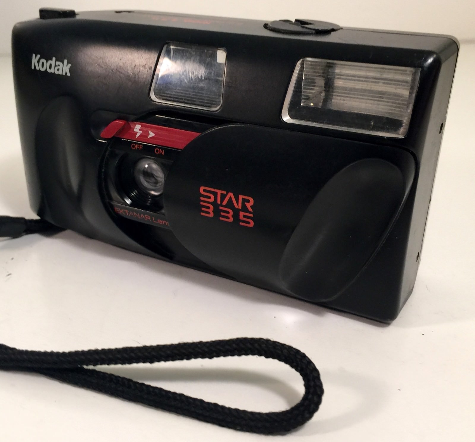 kodak  335 フィルムカメラ (フラッシュ付き) Vintage Kodak Star 335 35mm Camera Flash Shutter Work 60 Day