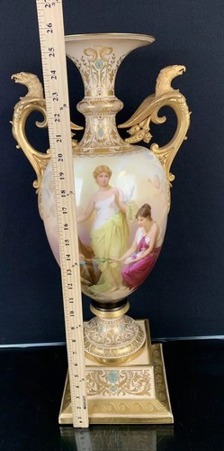 Extremely Large Antique Royal Vienna Vase With Double Portraits Fine Details