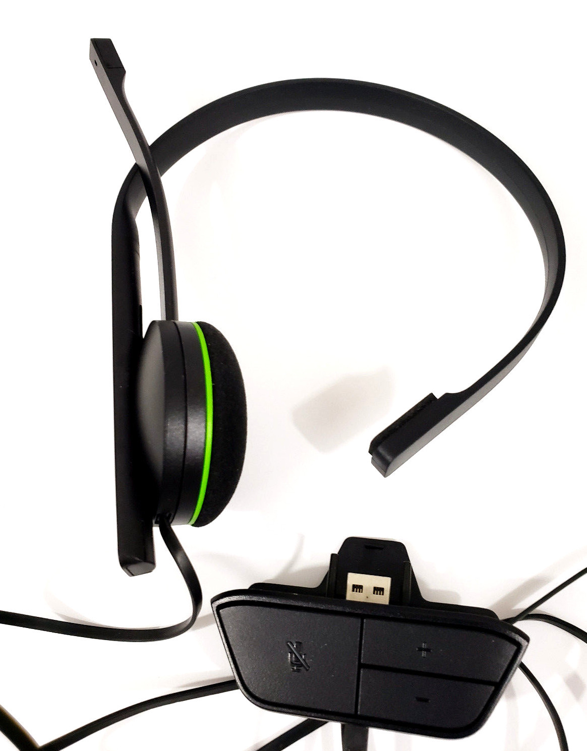 Official Microsoft Xbox One Chat Headset with Mic and Built in Adapter Excellent