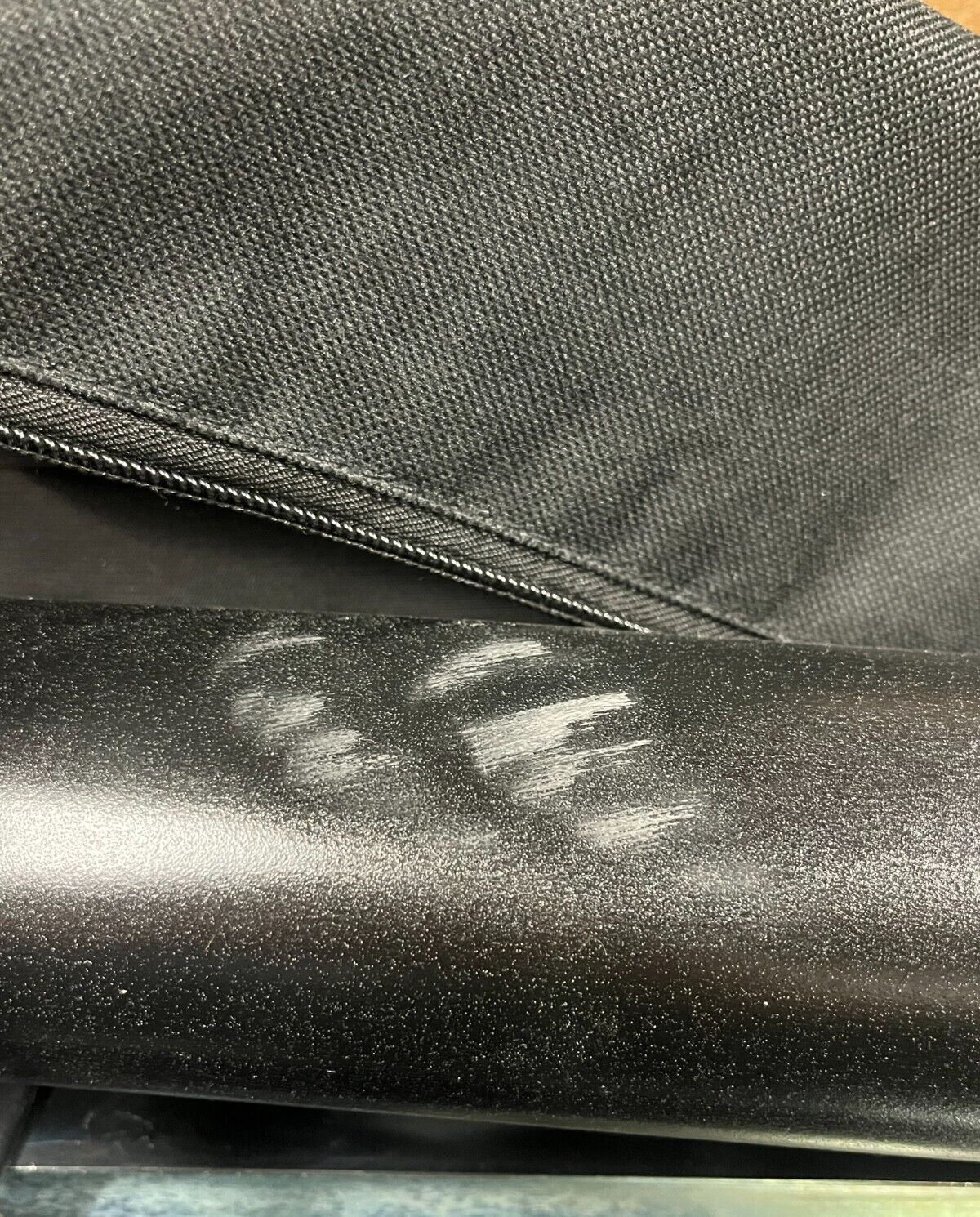 New Draper Consul 216004 Adjustable Height Projection Screen