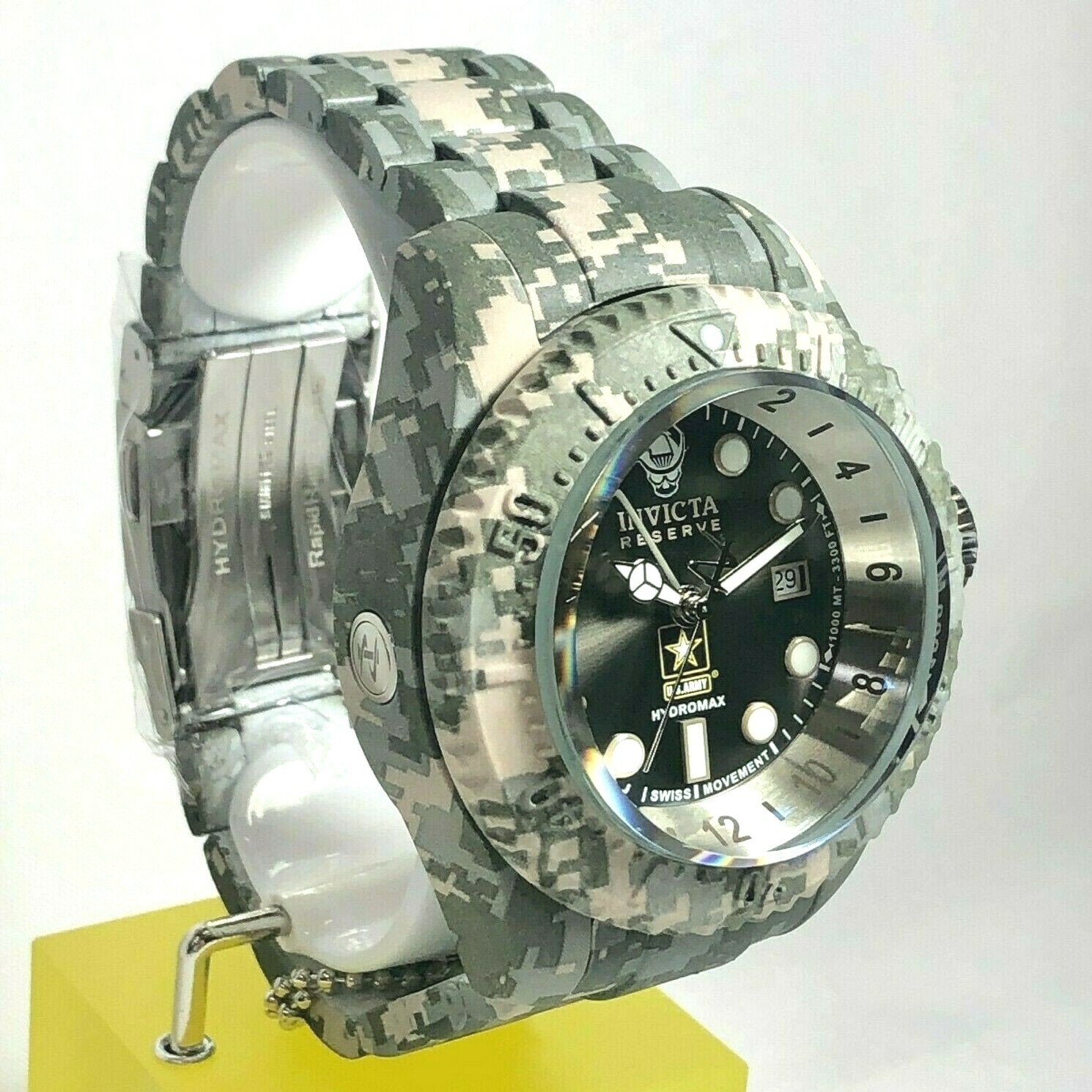 Pre-owned Invicta 34577 Army Men's 52mm Green Hydromax Quartz Gmt Hydroplated Braclt Watch