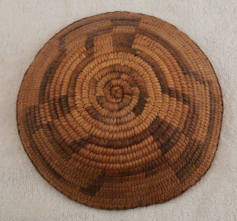 OLD ANTIQUE NATIVE AMERICAN APACHE? INDIAN COILED BASKET BOWL 8” (Early 1900’s)