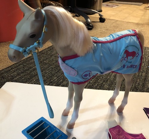 Our Generation Horse by Battat Tan with light brown Mane + Accesories