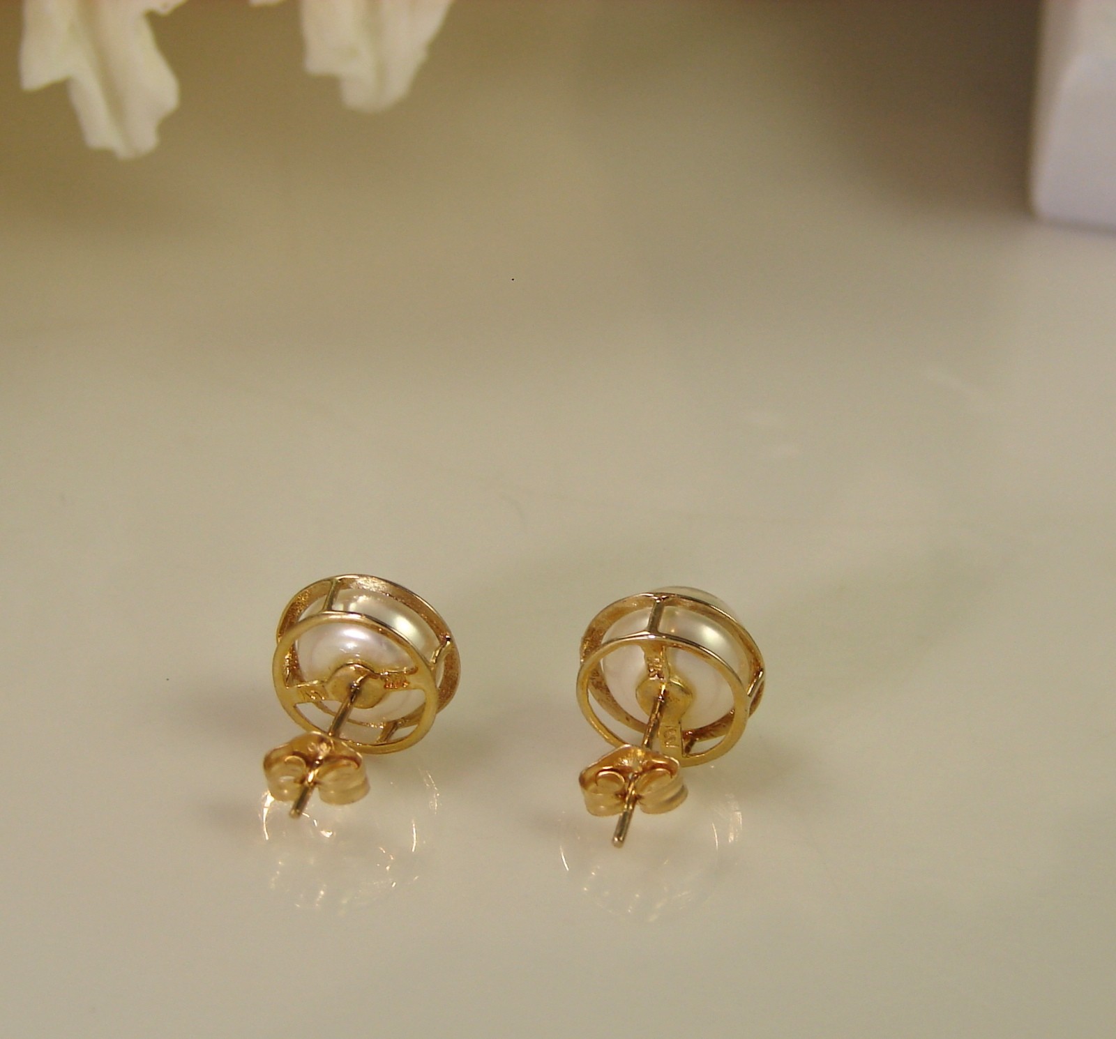 White Freshwater Cultured Pearl 14K Yellow Gold Stud Earrings NWOT