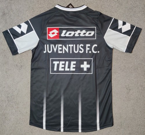 【lotto】\"Juventus game shirt\" 2001 Juventus 2000 - 2001 Home football Lotto shirt size Medium