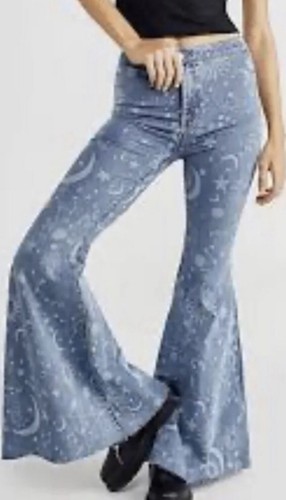 Джинсы-клеш с принтом Free People Just Float On Sky Blue Moon Sun Stars 28 NWT