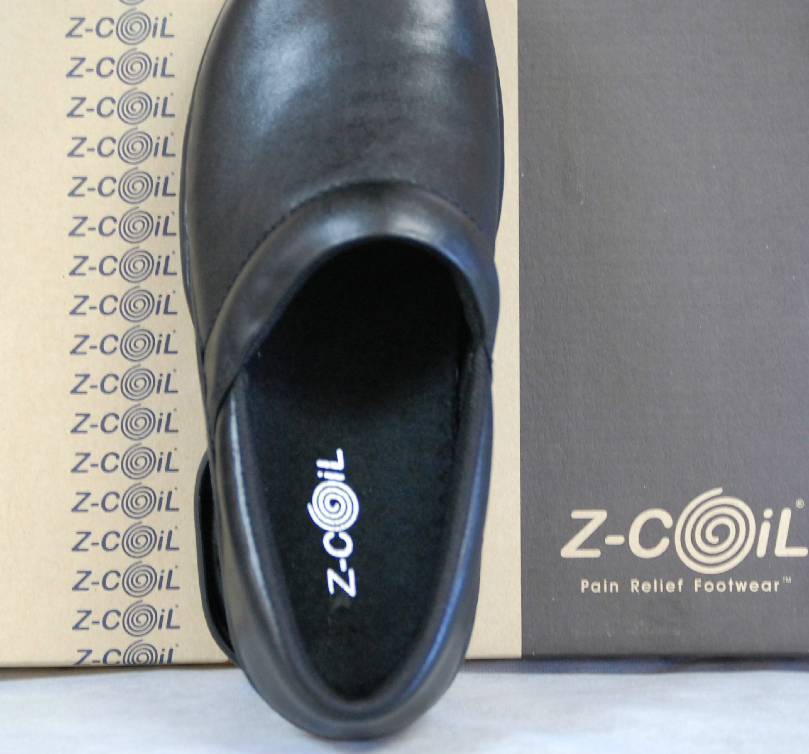 Pre-owned Z-coil Toffler Clog Fw-k4002 Women's Size 7, Black Leather Ds Zcoil