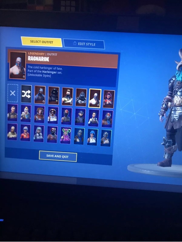 fortnite season 2 battle pass snowflake glider rare skins hurry 1 left - snowflake fortnite