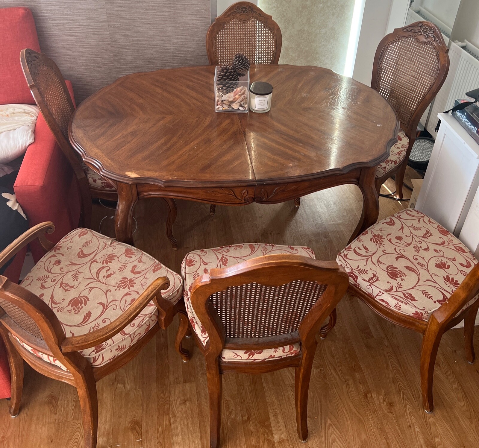 Drexel Heritage Extending solid oak dining table and 6