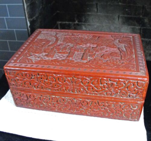 antique Chinese Qing Dynasty or Republic carved cinnabar lacquer lidded box NICE
