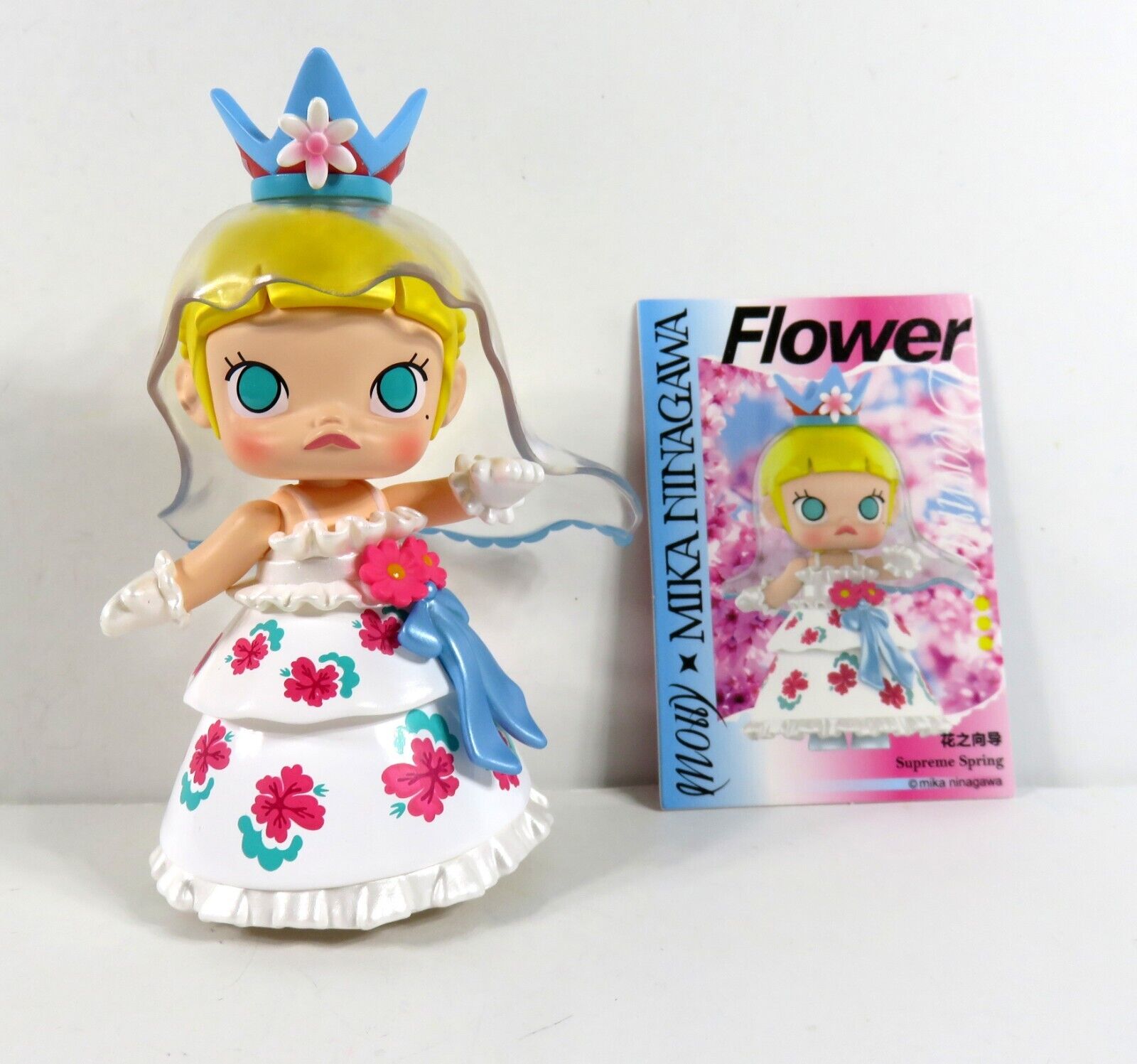 Pop Mart Molly Flower Dreaming Mini Figure Supreme Spring Pop Mart Molly Flower Dreaming Mini Figure Supreme Spring