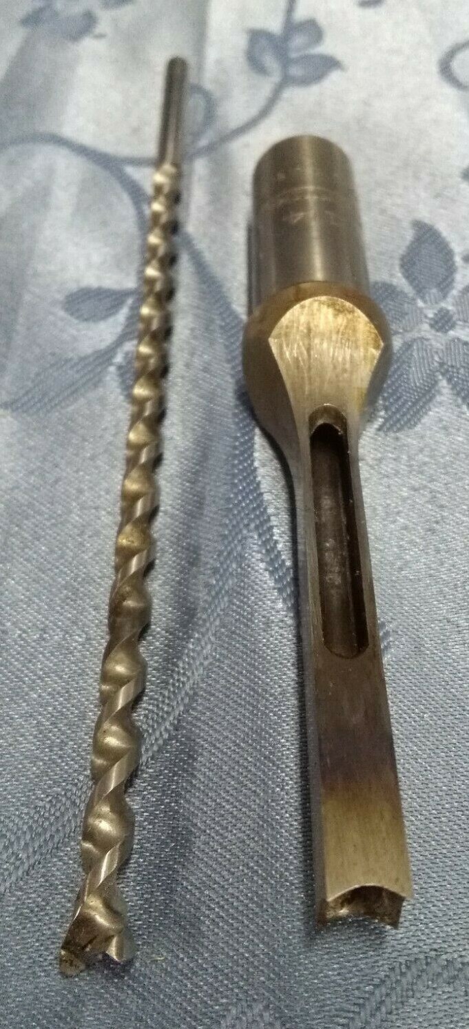 ~~Craftsman Hollow Chisel 9-2420 & Hollow Chisel Bits 9-2422 with boxes~~
