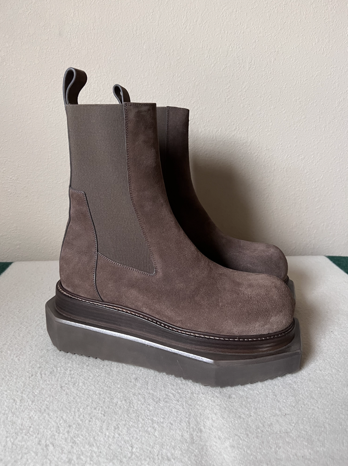 Rick Owens Suede Beatle Turbo Cyclops Boots - Size 41 - Dust Rick Owens Suede Beatle Turbo Cyclops Boots - Size 41 - Dust