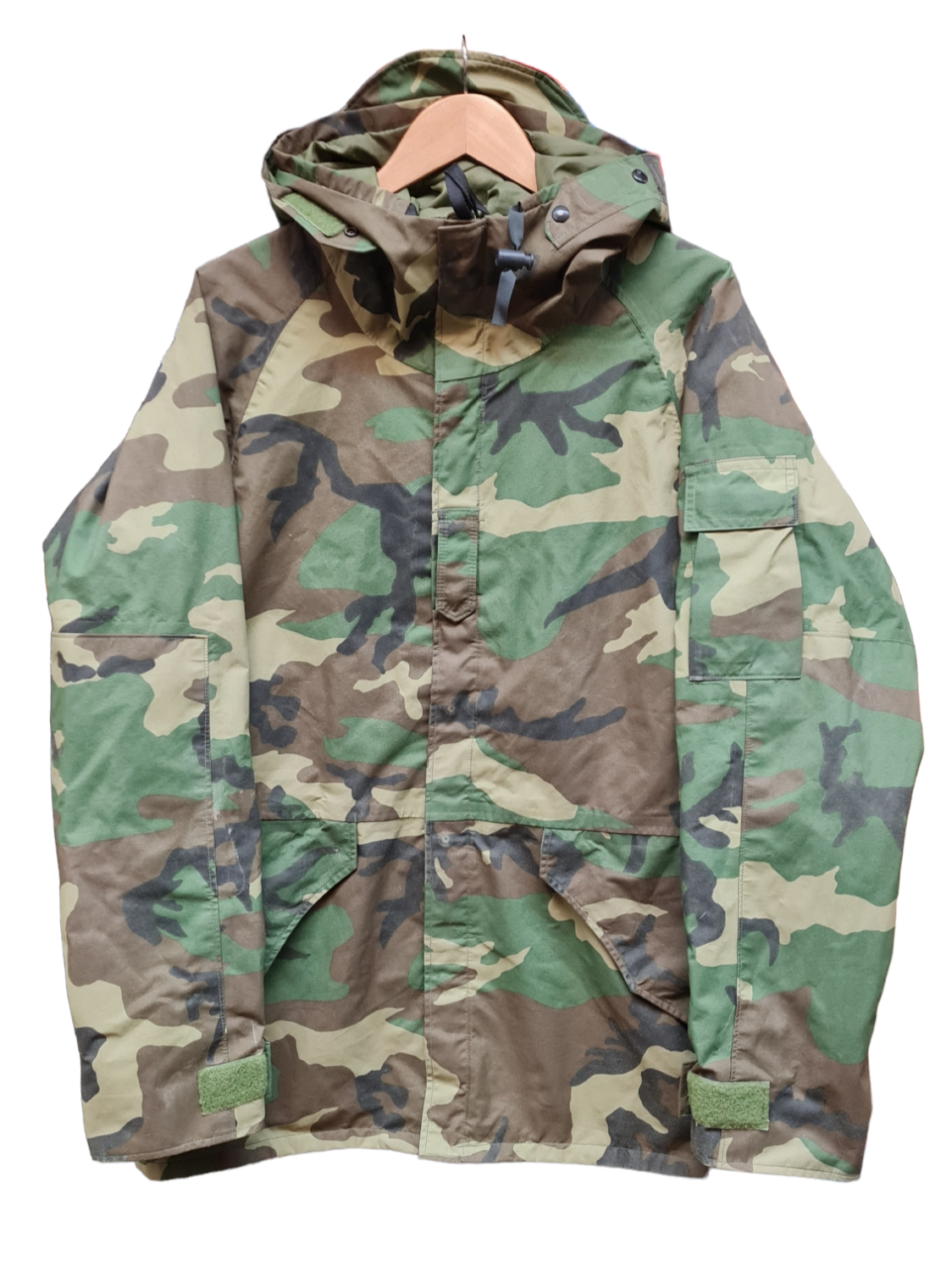 US ARMY ECWCS GEN1 GORE‑TEX Parka M-R NOS GEN1 GORETEX Parka, Size Large / Regular ECWCS Woodland