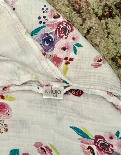 Lulujo Baby Swaddle Muslin Blanket White pink purple Floral Flowers Cotton 47x47