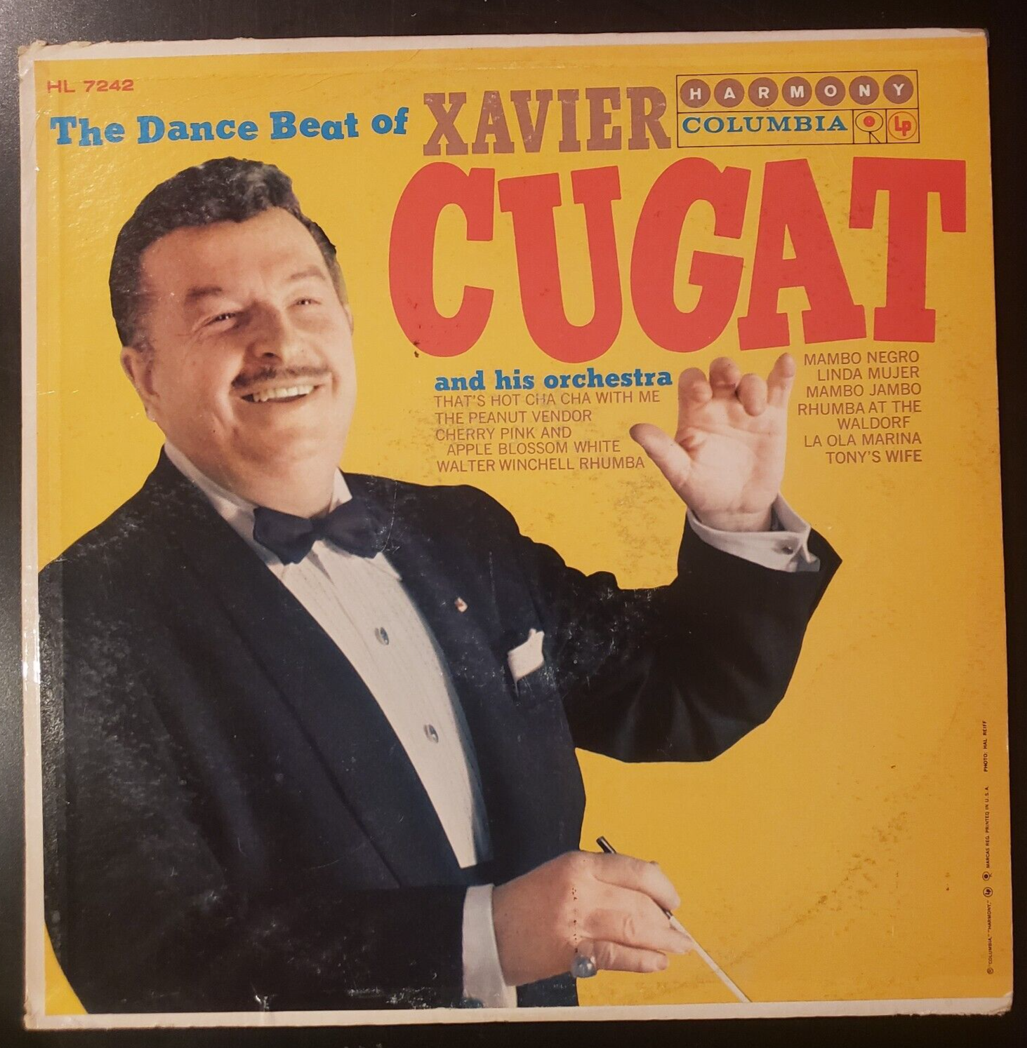 XAVIER CUGAT and His Orchestra ザビア・クガート／CUBAN MAMBO ベスト　ベサメ・ムーチョ／タブー／南京豆売り　他 [CD] Amazon.co.jp: XAVIER CUGAT and His Orchestra ザビア