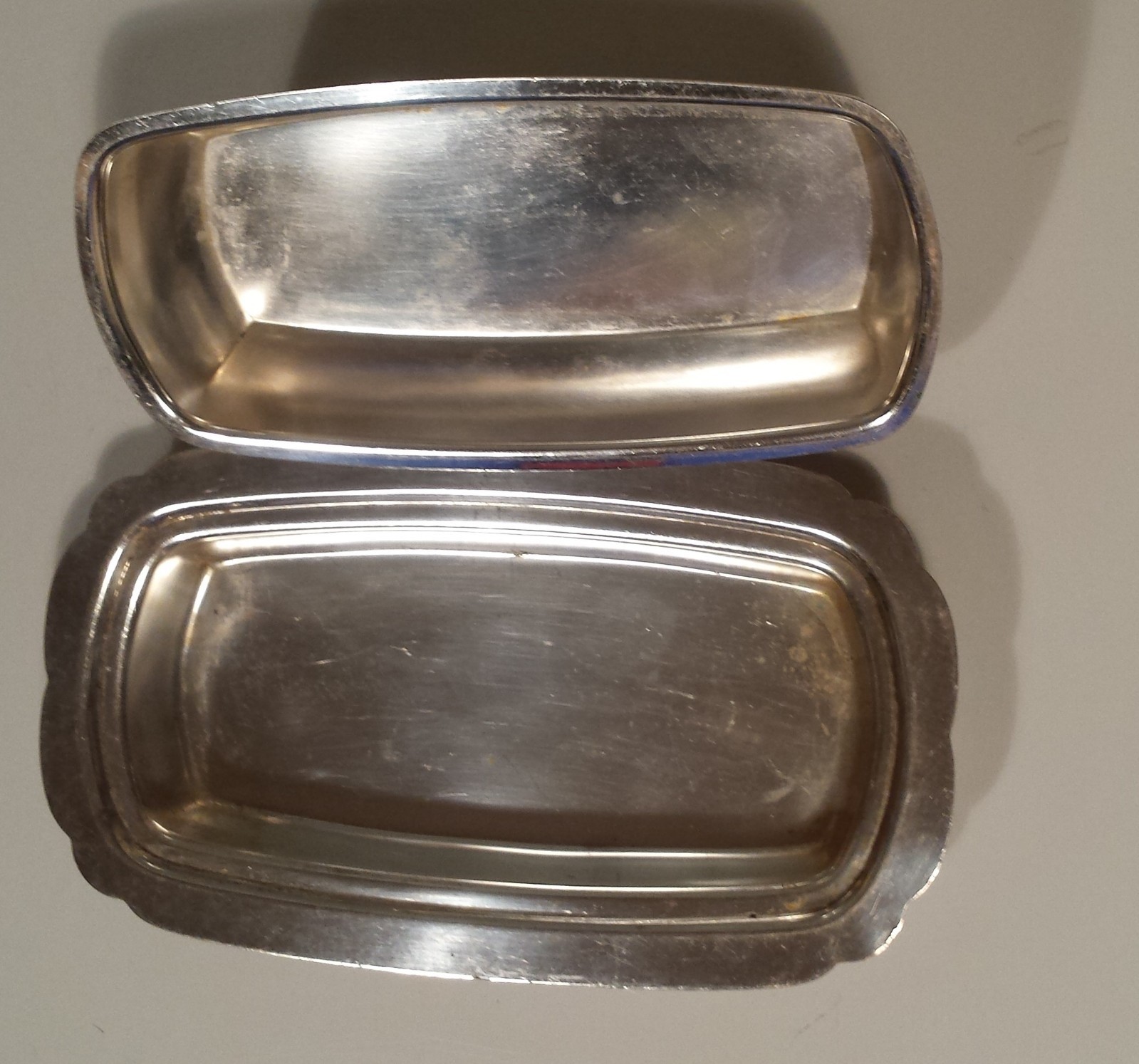 PILGRIM  SILVERPLATE BUTTER DISH W/ LID #70