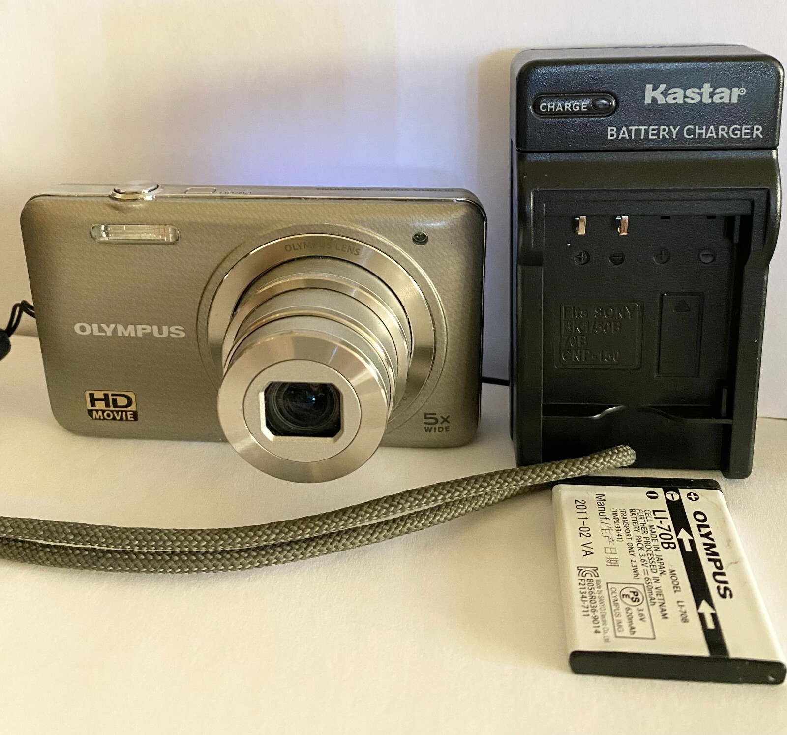OLYMPUS VG-140 シルバー バッテリー付 Olympus VG-140 Digital Camera 14MP - Silver | eBay