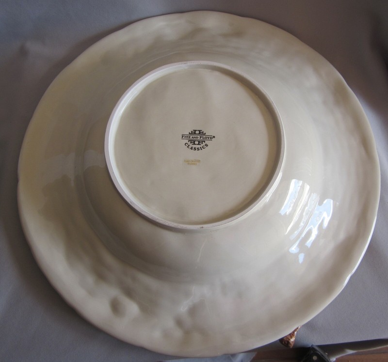 Large Centerpiece Serving Bowl Fitz & Floyd Old World Rabbits Pattern 15 3/4